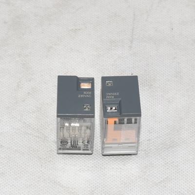 Relé miniatura RXM4LB2P7 3A 230VAC